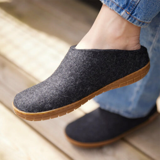 The Slip On Unisex Shoe With Rubber Sole - Image 2