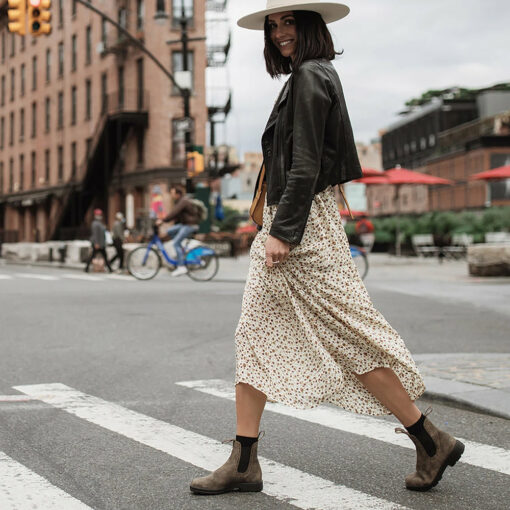 Women's 1351 Chelsea Boot - Image 2