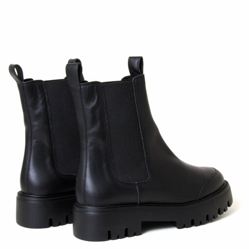 Zuri Women's Leather Chelsea Boot - Image 4