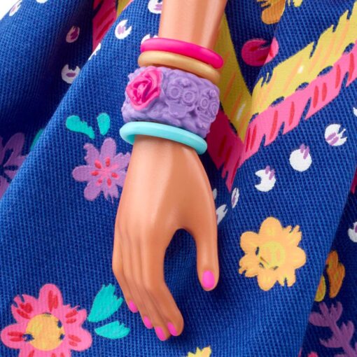 Barbie Signature Dia De Muertos 2022 Doll - Collectible, Traditional Dress & Flower Crown - Image 4