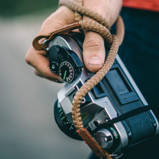 DSLR Camera Neck Strap Wrist Strap - Secure Leather Camera Strap for Men Women - Black Brown Green - S M L - Image 6