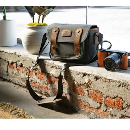 MegaGear Sequoia Canvas Camera Bag for DSLR/SLR Mirrorless Cameras - Canon, Nikon, Sony + Lenses - Image 3