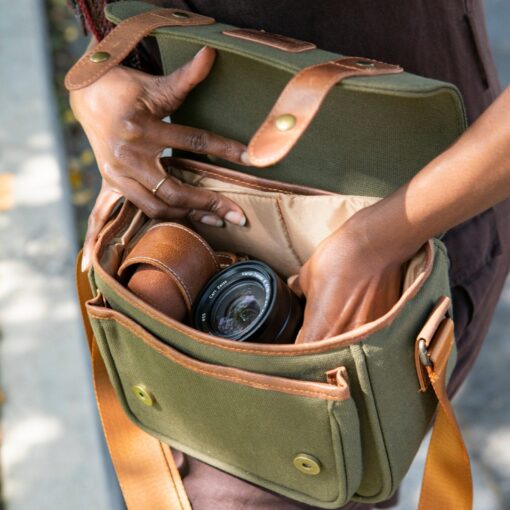 MegaGear Sequoia Canvas Camera Bag for DSLR/SLR Mirrorless Cameras - Canon, Nikon, Sony + Lenses - Image 4