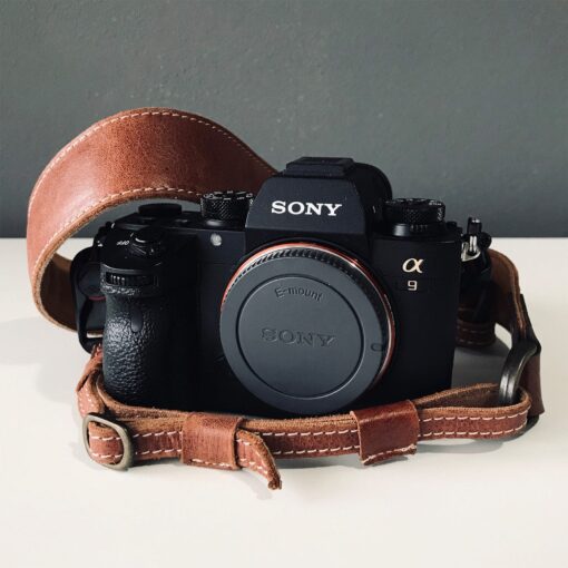 Personalized Leather Camera Strap - Custom Engraved DSLR Strap Item for Photographers - Him & Her - Image 4