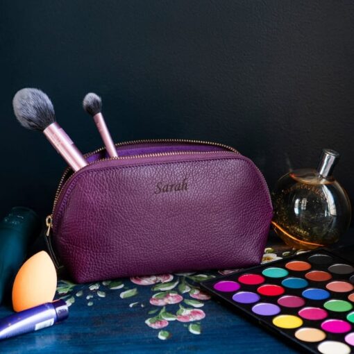 Personalized Leather Makeup Bag - Custom Cosmetic Pouch Organizer - Handcrafted Top Grain Leather - Zippered Pocket