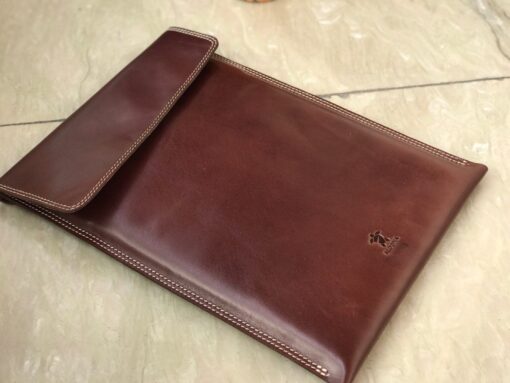 Premium Leather MacBook Case | Pro 13/16 & Air 13 (2022) Sleeve | Protective Cover - Image 5