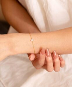 Dainty Diamond Flower Bracelet - Gold/Silver Minimalist Charm Bracelet - Bridesmaid Item