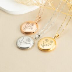 Personalized Family Photo Locket Necklace - Custom Birth Flower Bouquet - Memorial Jewelry - Christmas Item for Mom/Grandma