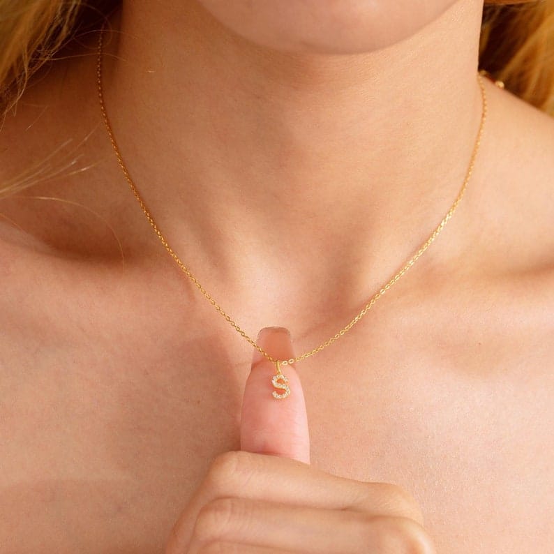 Personalized Initial Necklace - Custom Gold/Silver Letter Pendant - Dainty Minimalist Jewelry - Wedding Item